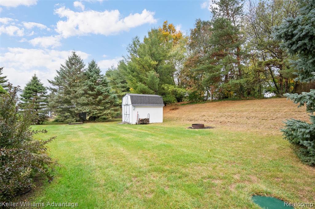 60422 Lamplighter Drive, New Hudson, MI 48165 — Photo 30
