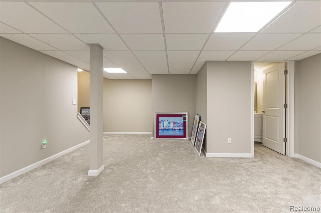 512 WYNGATE Drive, Rochester, MI 48307 — Photo 28