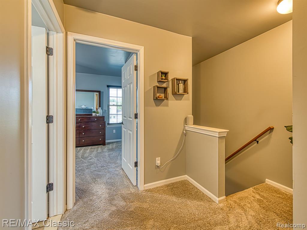 286 Waterlily, Whitmore Lake, MI 48189 — Photo 16