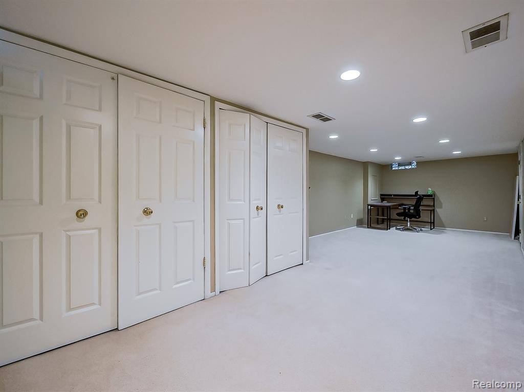 3230 Alpine Drive, Ann Arbor, MI 48108 — Photo 17