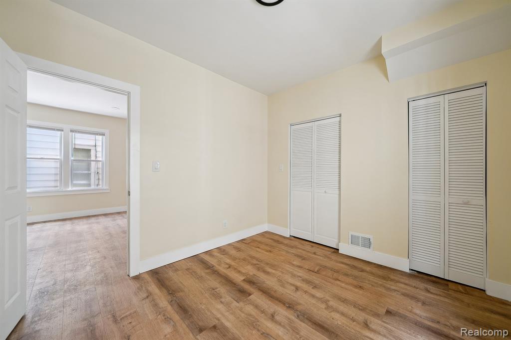 4222 Cadillac Boulevard, Detroit, MI 48214 — Photo 16