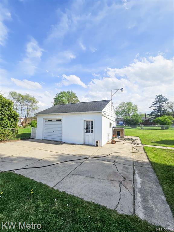 4010 Stolzenfeld Avenue, Warren, MI 48091 — Photo 20