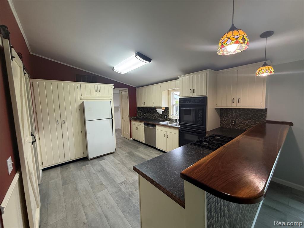 7149-7163 Burpee Road, Grand Blanc, MI 48439 — Photo 43