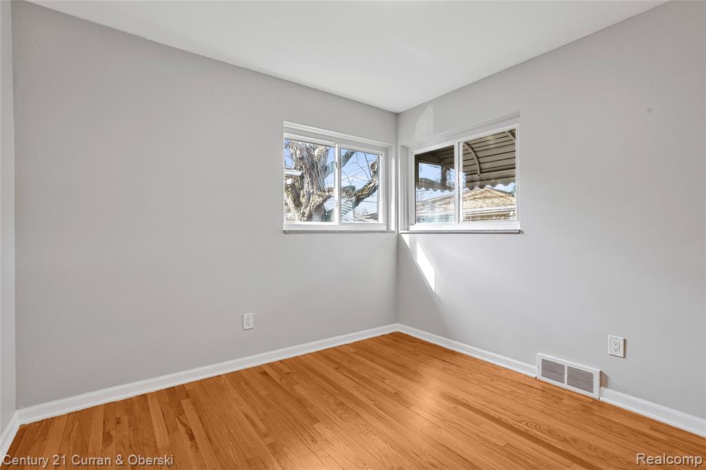 9335 Louis Street, Redford, MI 48239 — Photo 16