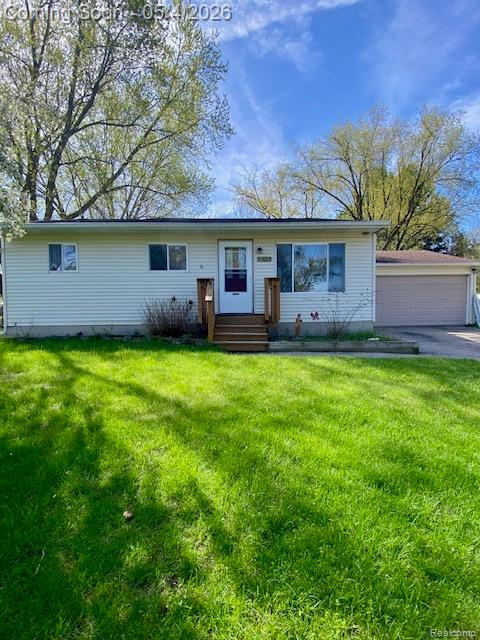 336 Park Lane, Linden, MI 48451 — front exterior