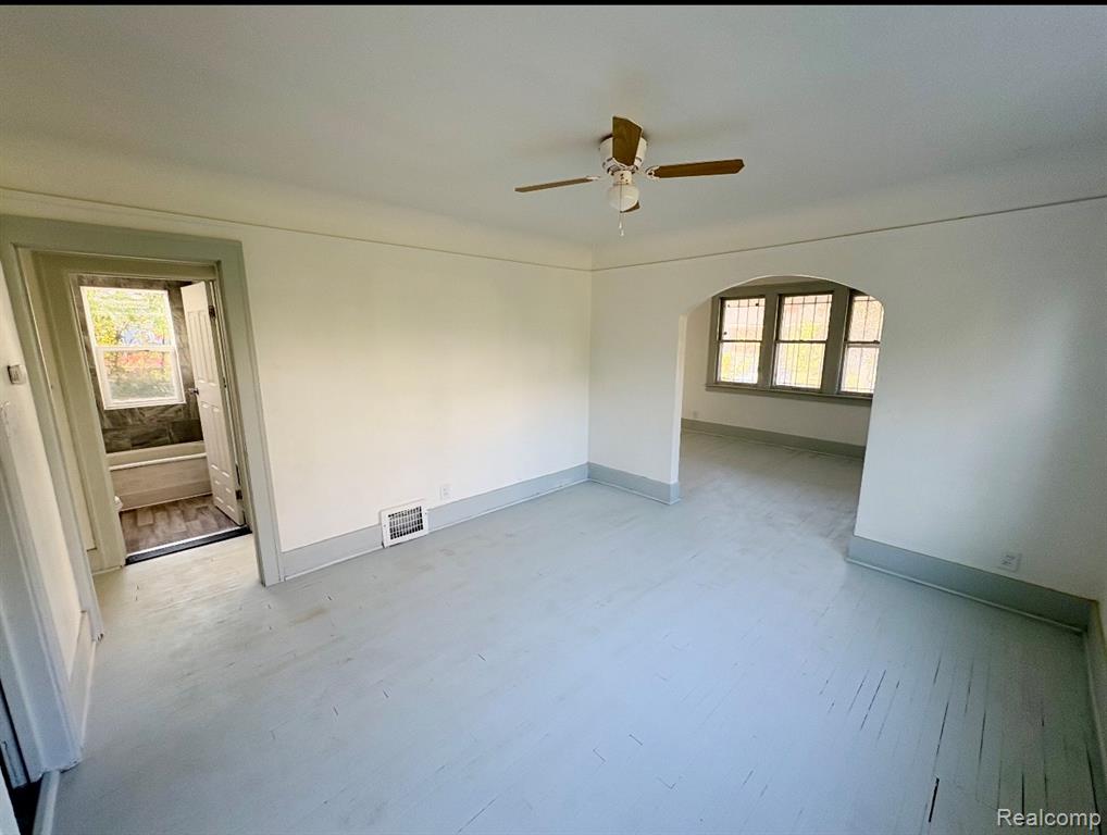 17390 Waltham Street - Photo 5