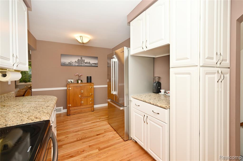 618 W Houstonia Avenue, Royal Oak, MI 48073 — Photo 10