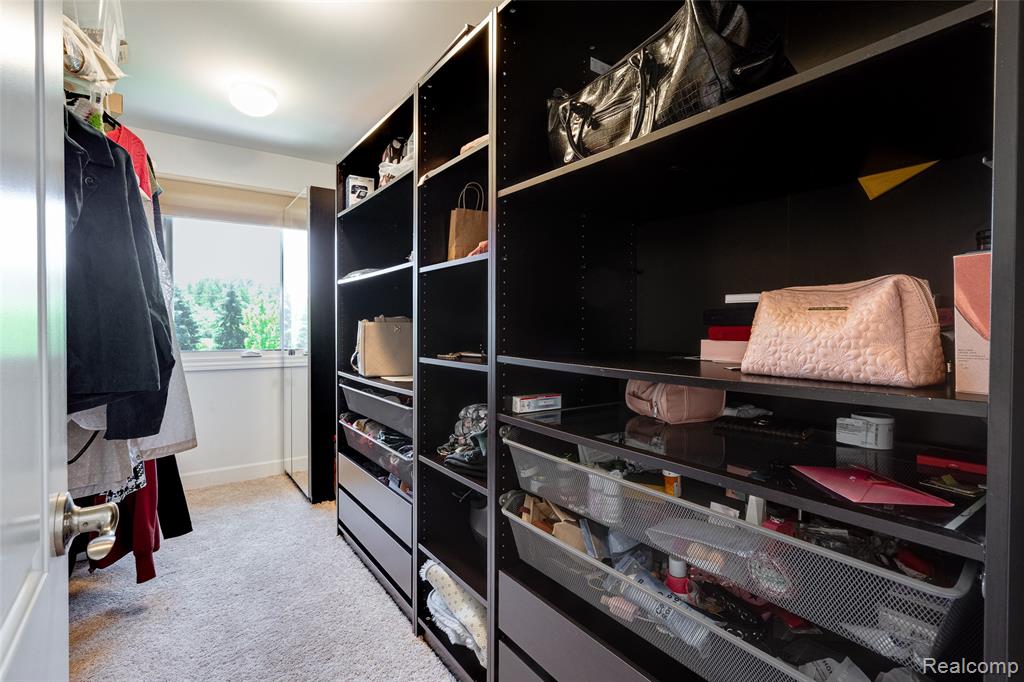 47576 VALENCIA Circle, Novi, MI — Photo 50
