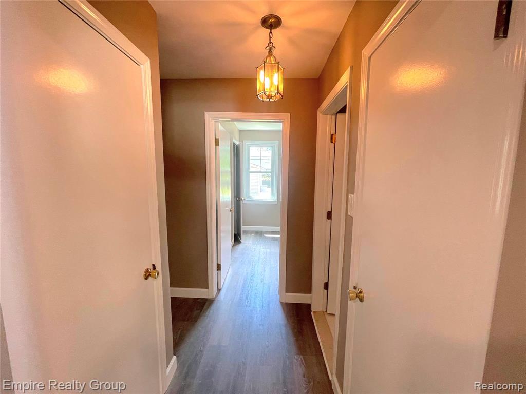 913 N Vernon Street, Dearborn, MI 48128 — Photo 11