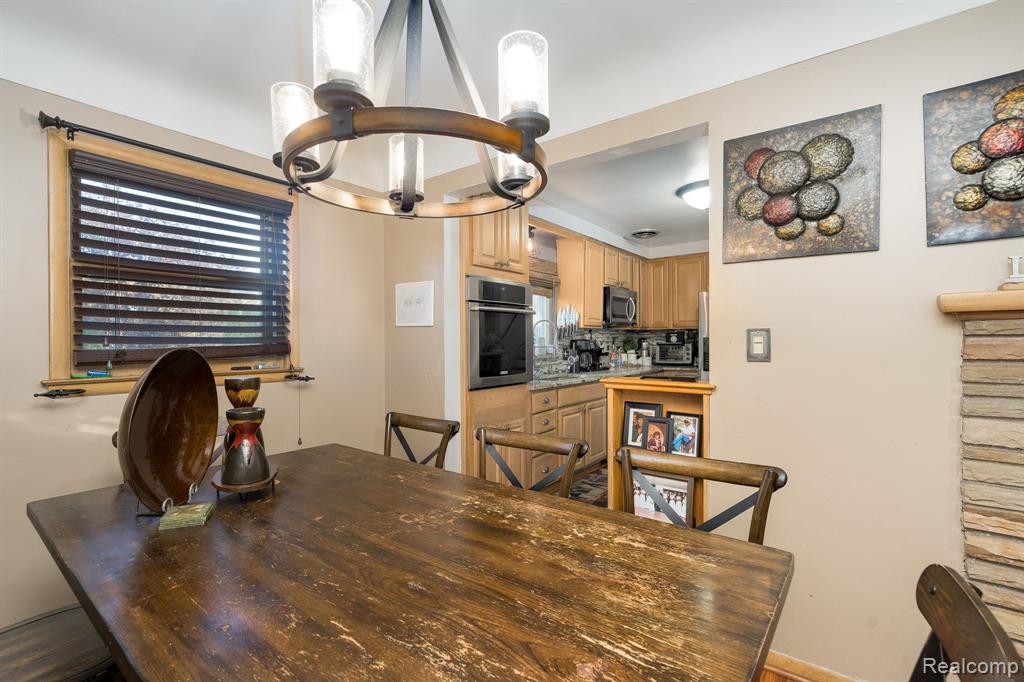 392 Cambridge Drive, Mount Clemens, MI 48043 — Photo 19