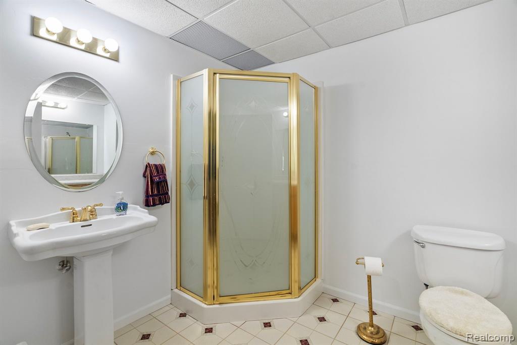865 CRYSTAL Lane, Marysville, MI 48040 — Photo 47