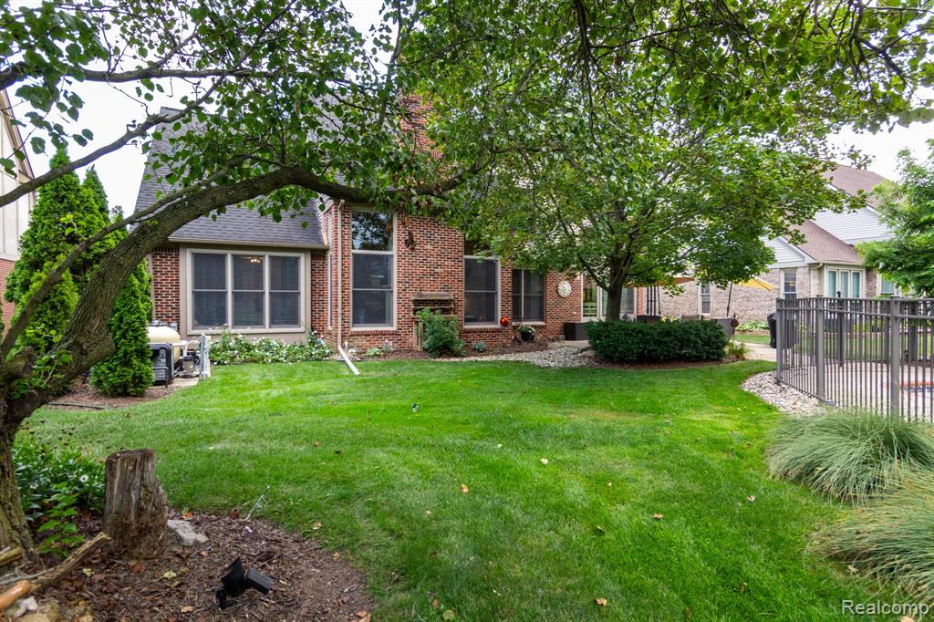 45340 Lothrop Road, Canton, MI 48188 — Photo 65