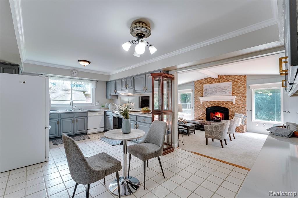 44827 Leslie Lane, Canton, MI 48187 — Photo 12