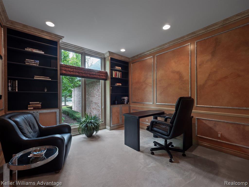 18328 Clairmont Circle E, Northville, MI 48168 — Photo 15