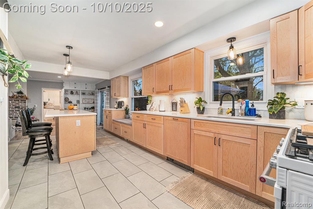 4843 Regency Drive, Shelby Twp, MI 48316 — Photo 6