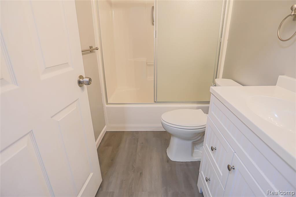 5230 Robinwood Drive, Clyde, MI 48049 — Photo 45