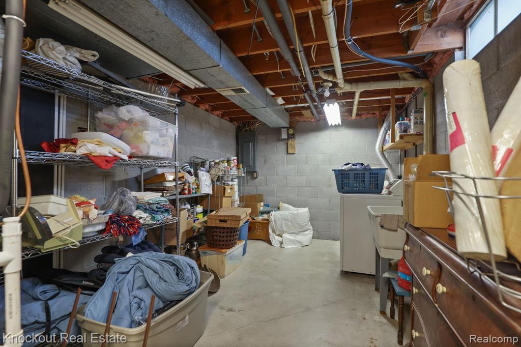 858 Zehnder Drive, Frankenmuth, MI 48734 — Photo 34