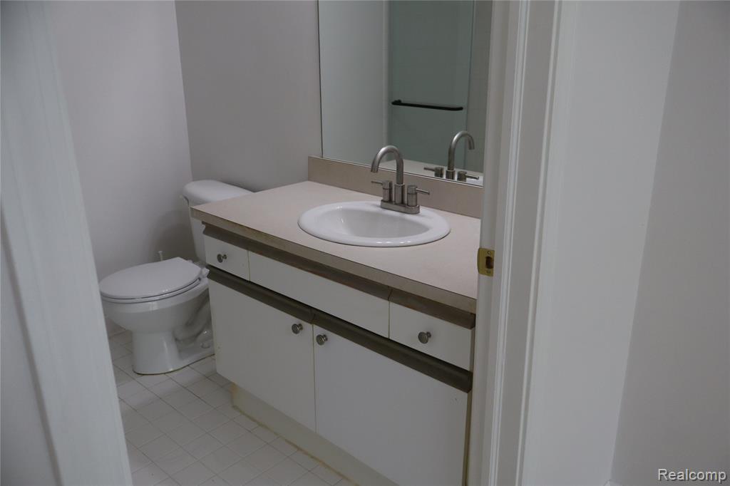 44944 Marigold Drive, Sterling Heights, MI 48314 — Photo 23
