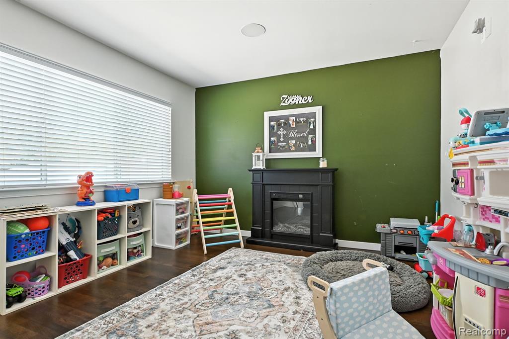 800 Birdsong Drive, Milford, MI 48381 — Photo 10