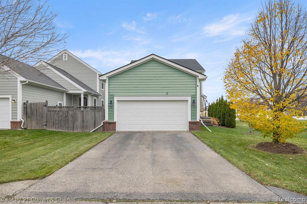 49957 JACKSON Lane, Canton, MI 48188 — Photo 46
