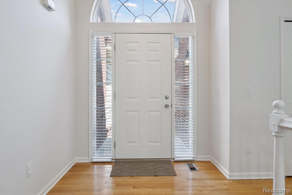 40837 Lenox Park Drive, Novi, MI 48377 — Photo 6