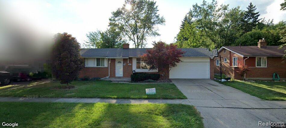 36431 Ledgestone Street N, Clinton Twp, MI 48035