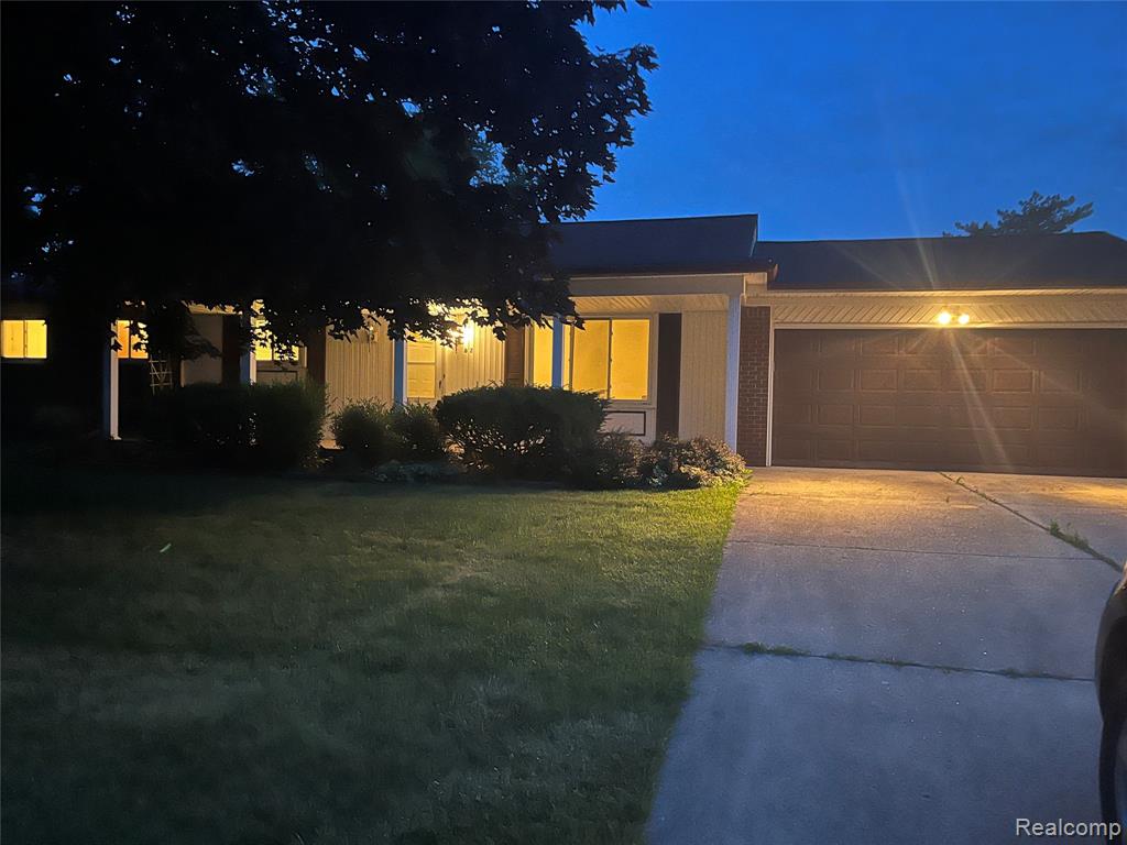 87 Carter Drive, Troy, MI 48098 — Photo 2