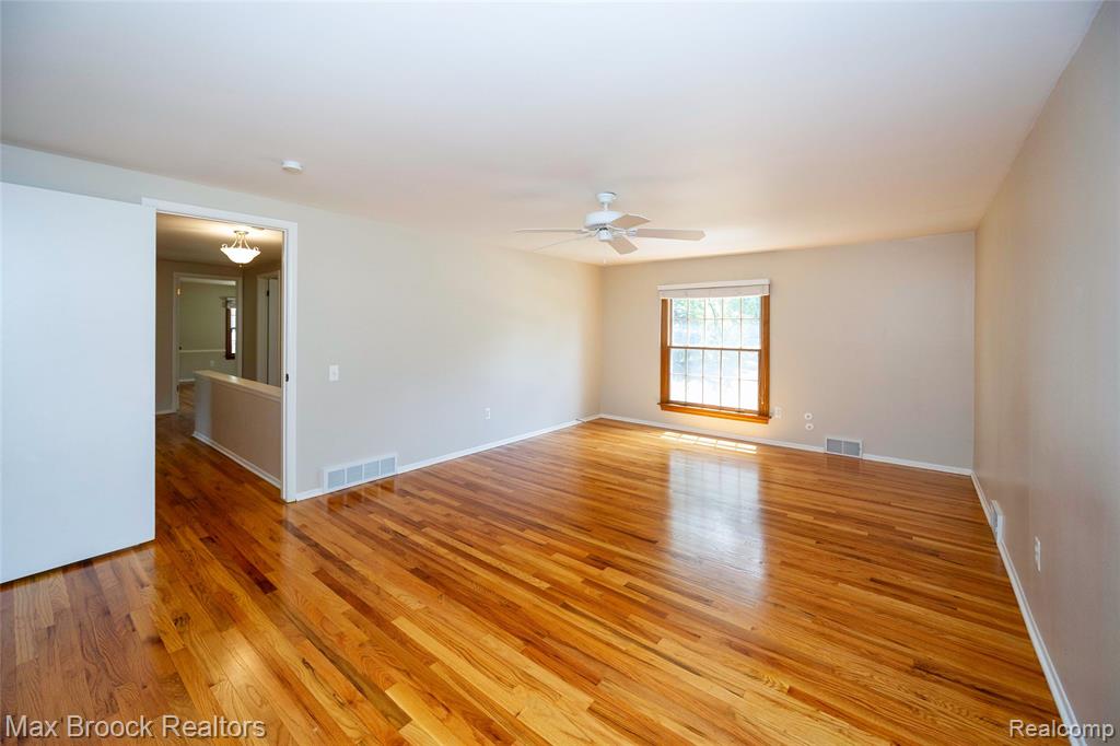 30830 Lincolnshire E, Beverly Hills, MI 48025 — Photo 14