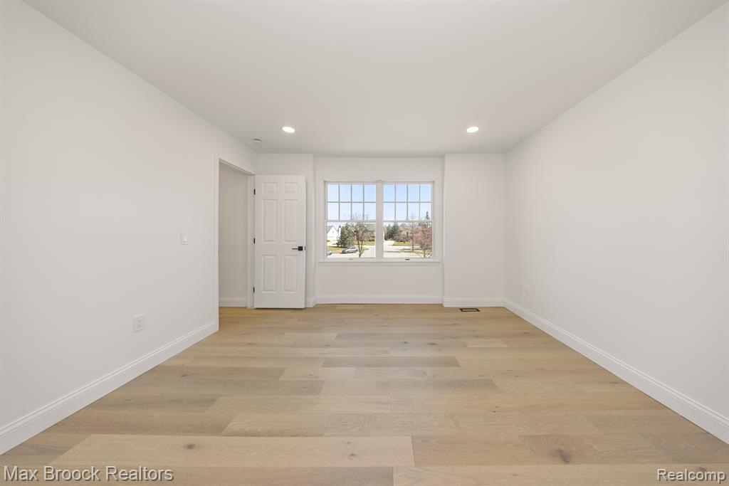 3592 GREAT FALLS Circle, Ann Arbor, MI 48108 — Photo 51