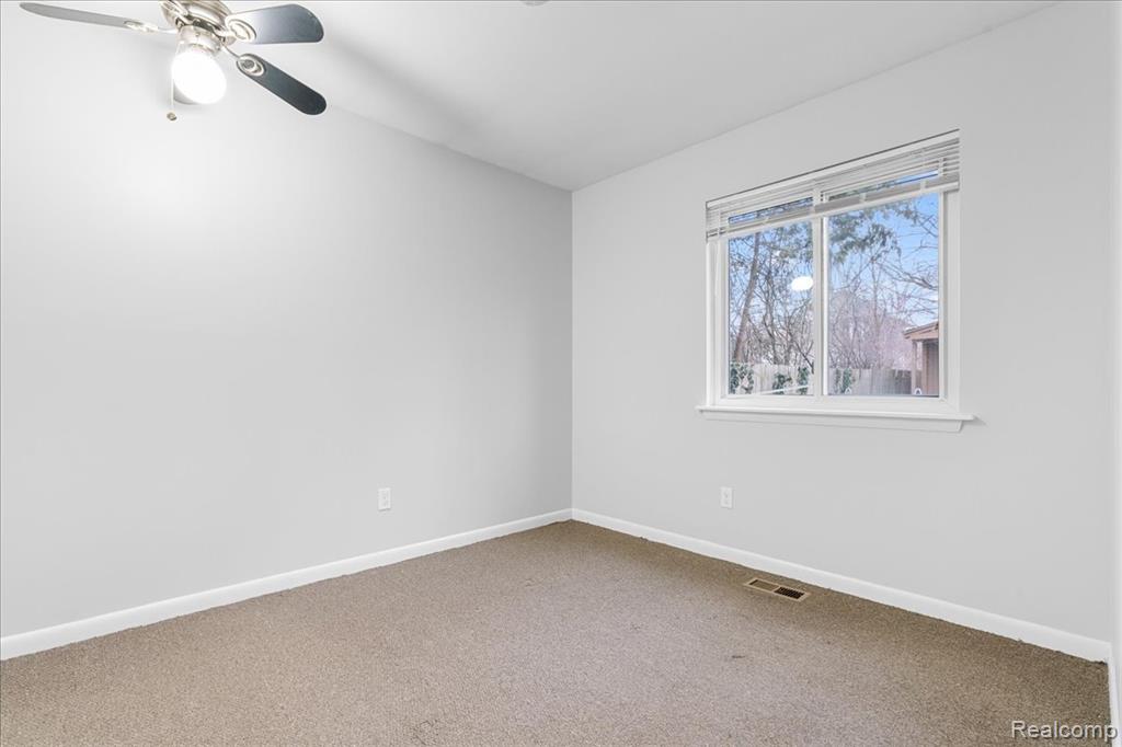 513 Stoddard Avenue, East Lansing, MI 48823 — Photo 13