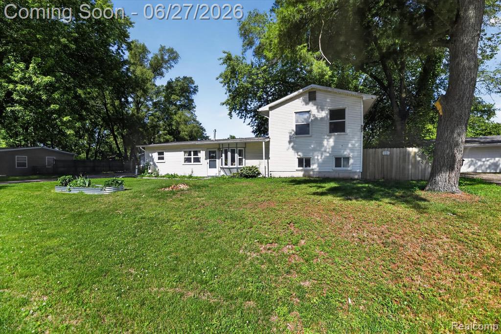 6260 Beth, Brighton, MI 48116 — Photo 6