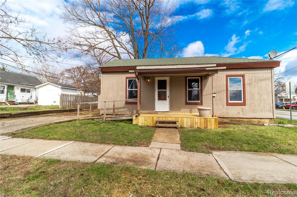 6 Law Street, Lapeer, MI 48446 — Photo 16