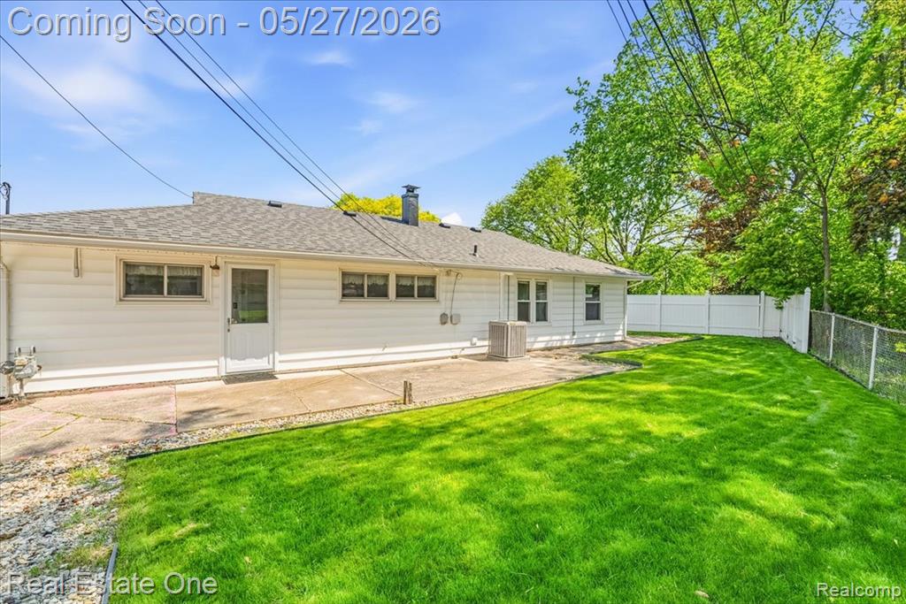 29737 Brandt Court, Garden City, MI — Photo 5