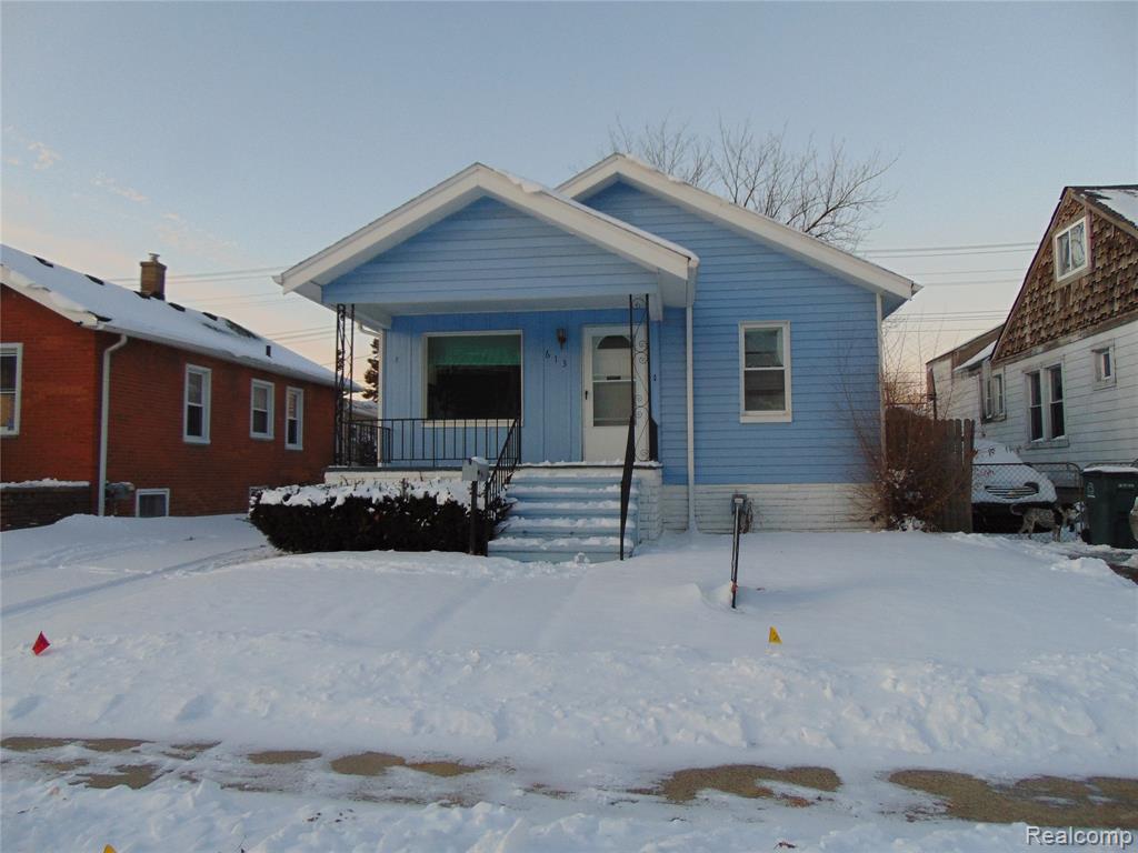 613 E Woodruff Avenue, Hazel Park, MI 48030 — Photo 2