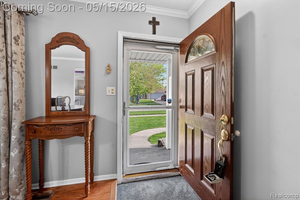 17830 Kuecken Street, Clinton Twp, MI 48038 — Photo 6