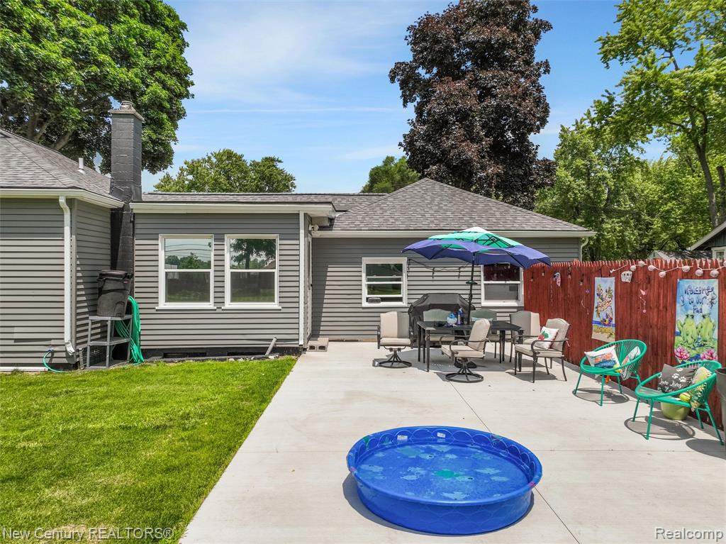 5763 Graves Street, Waterford, MI 48327 — Photo 31