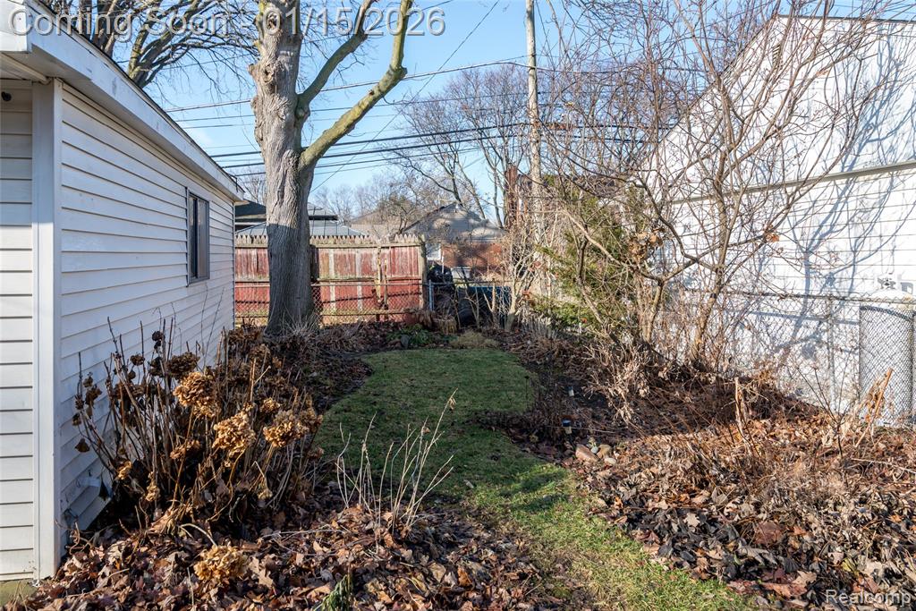 9943 Leverne, Redford, MI 48239 — Photo 14