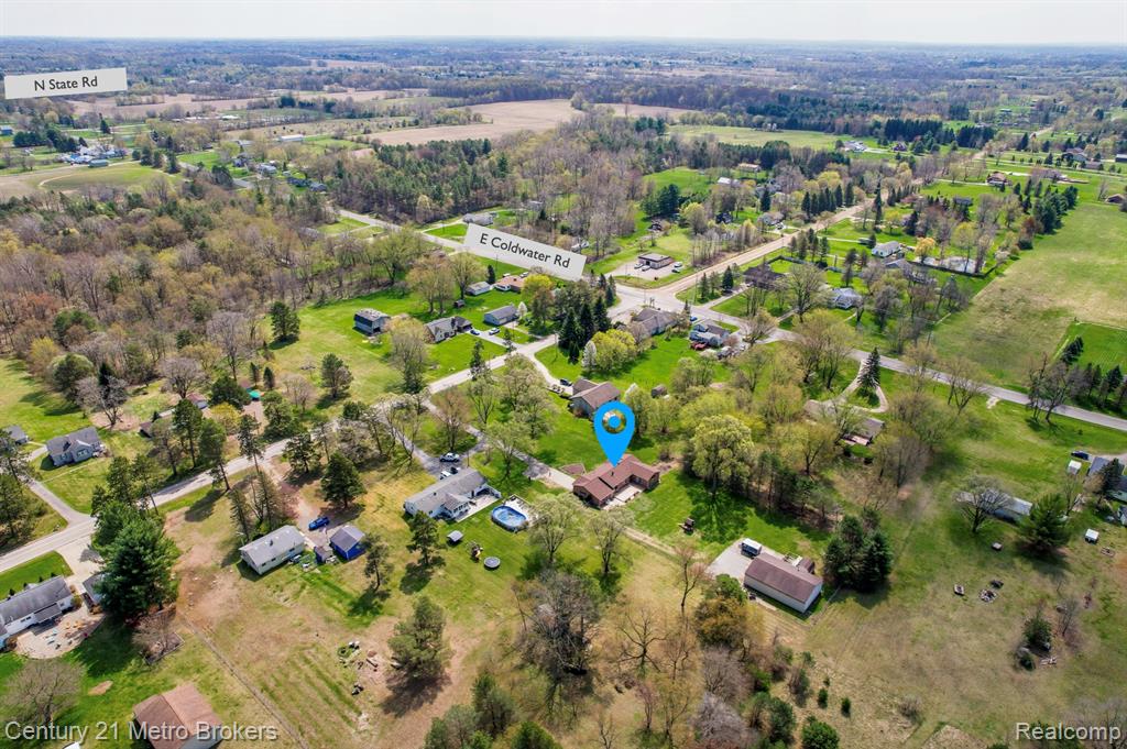 6043 N Gale Road, Davison, MI 48423 — Photo 33