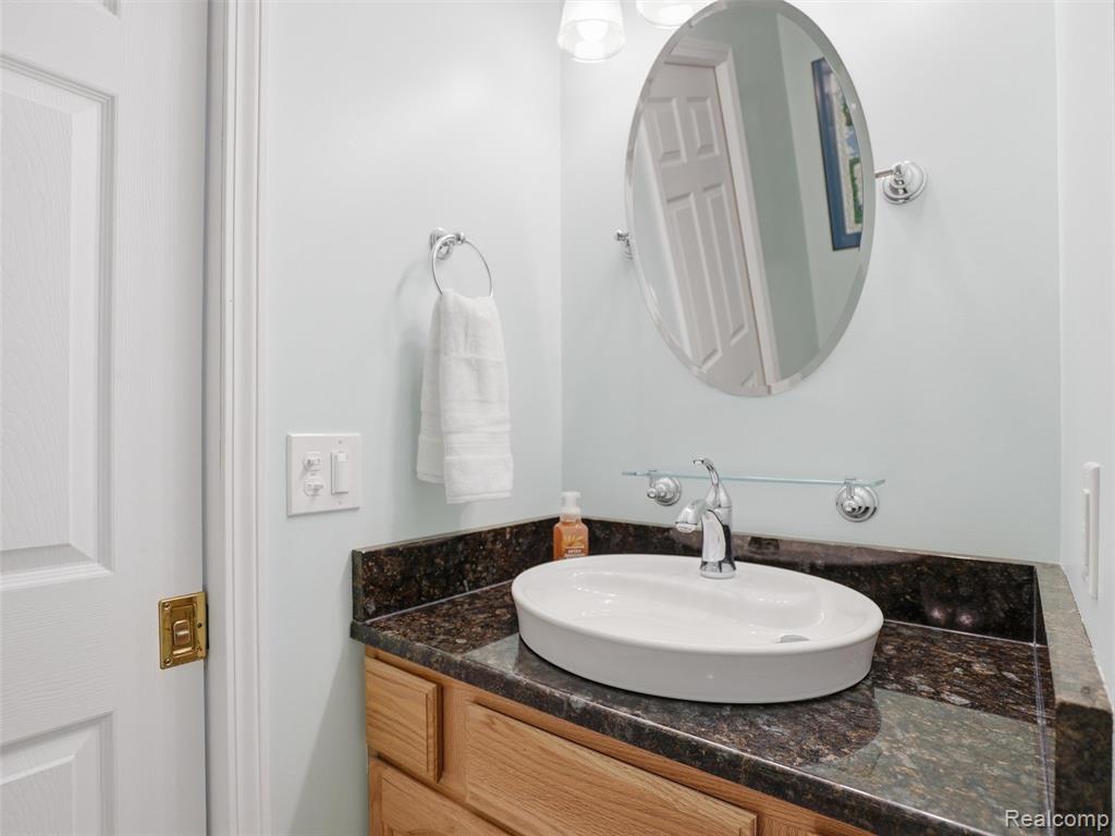 11371 Runyan Lake Road, Fenton, MI 48430 — Photo 24