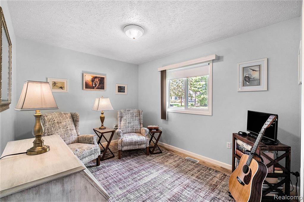 457 Inverness Street, Howell, MI 48843 — Photo 14