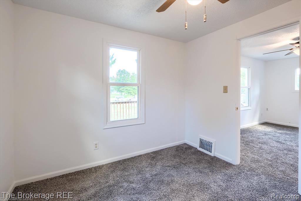 6463 N Dort Highway, Mount Morris, MI 48458 — Photo 17