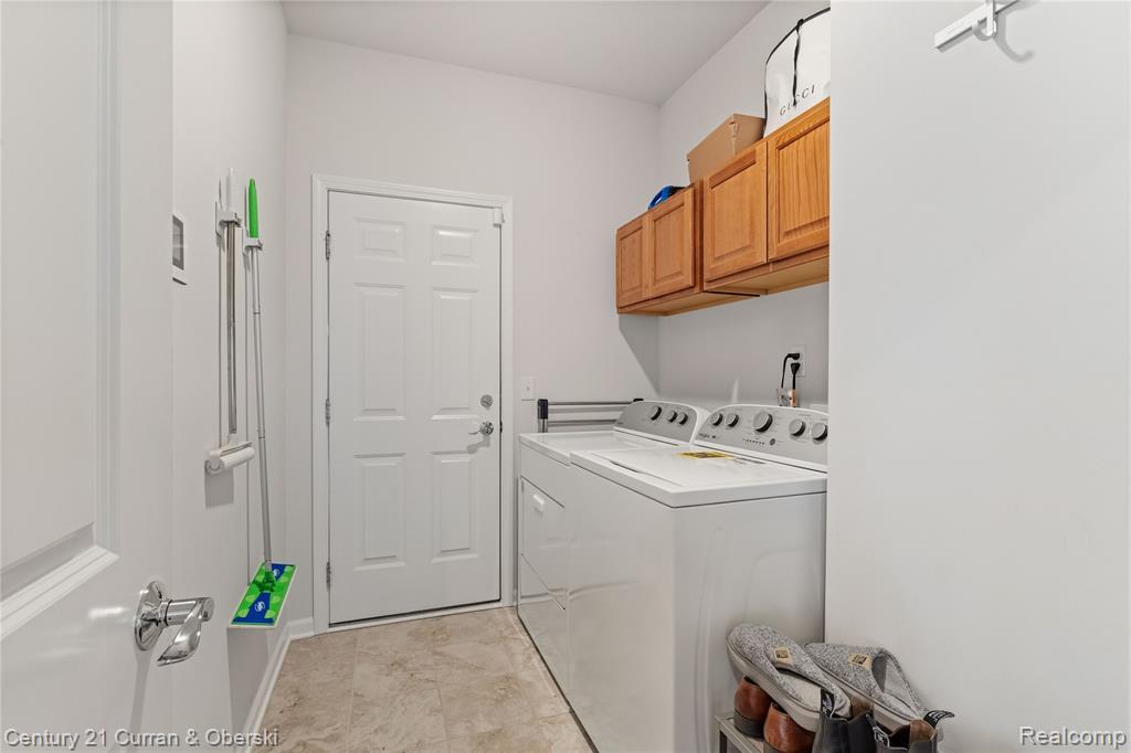 8270 Carston Lane, Brighton, MI 48116 — Photo 23