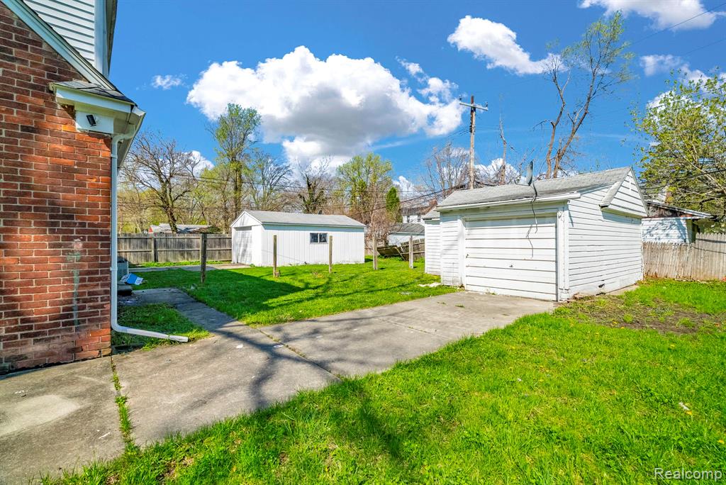 17215 and 17219 Sioux Street, Detroit, MI 48224 — Photo 22