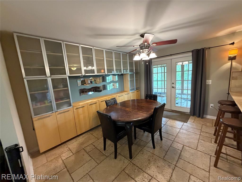 2482 Livernois Drive, Howell, MI 48843 — Photo 4