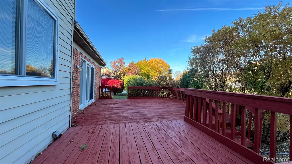 2852 MAYFAIR Drive, Troy, MI 48084 — Photo 38
