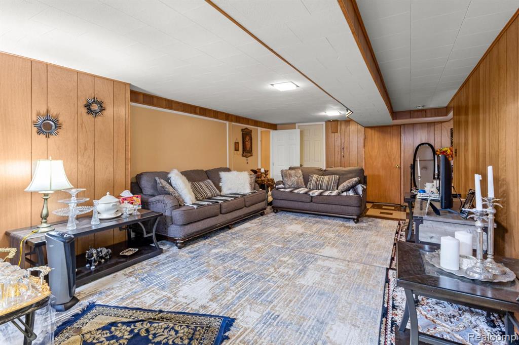 6125 ARDMORE, Dearborn Heights, MI 48127 — Photo 27