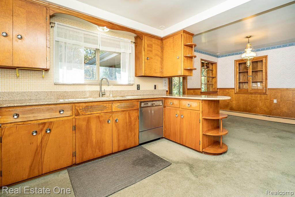 515 Whims Lane, Rochester, MI 48306 — Photo 16