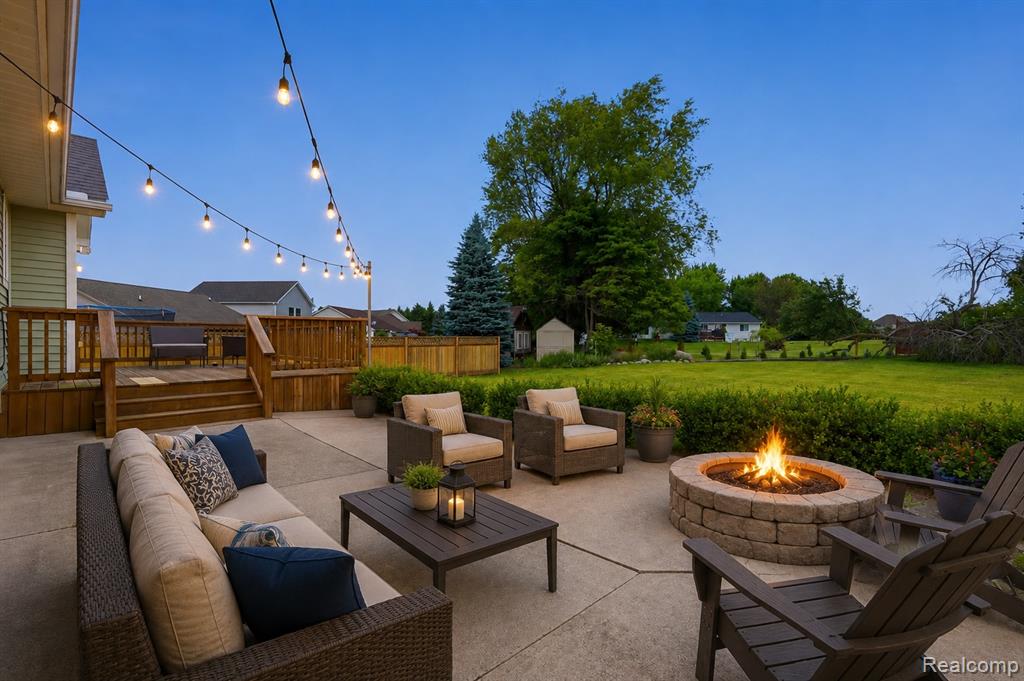 3477 Amber Oaks Drive, Howell, MI 48855 — Photo 30