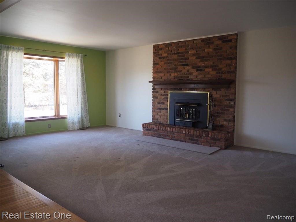 5837 FOLKSTONE Drive, Troy, MI 48085 — Photo 16