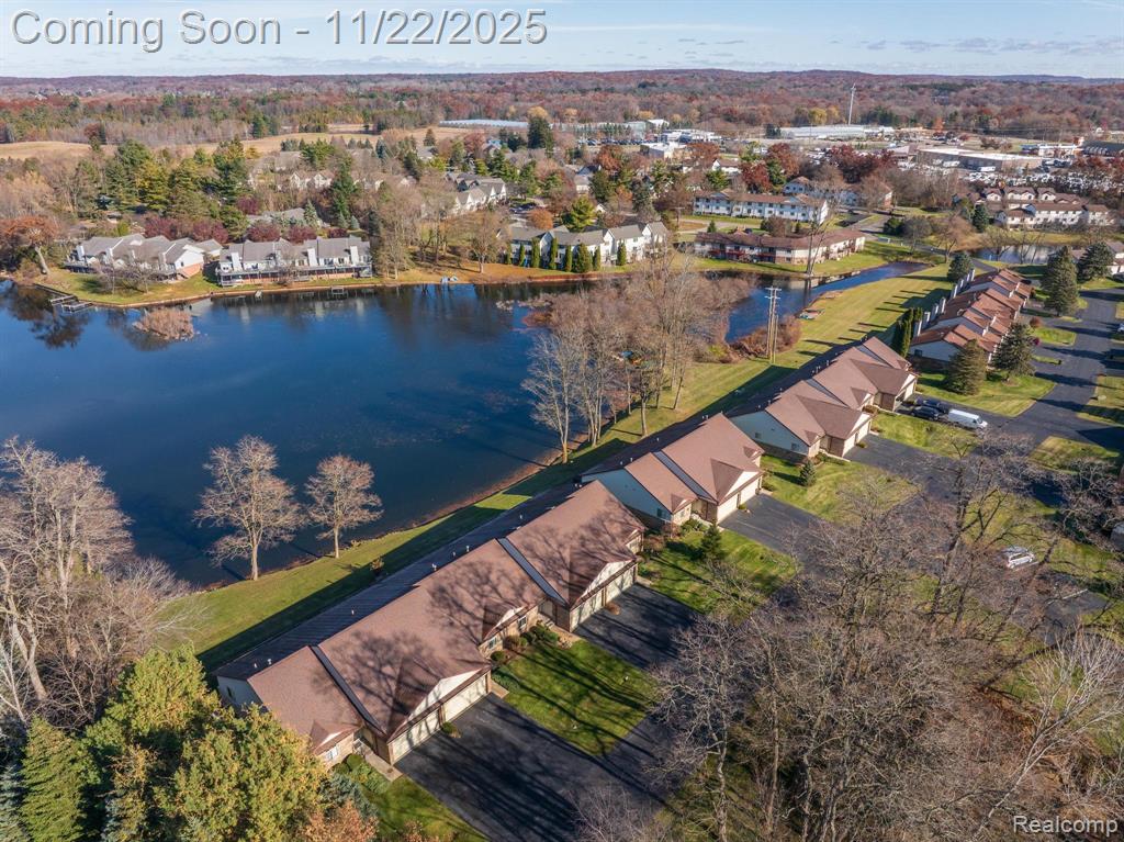7121 Bluewater Drive, Clarkston, MI 48348 — Photo 33